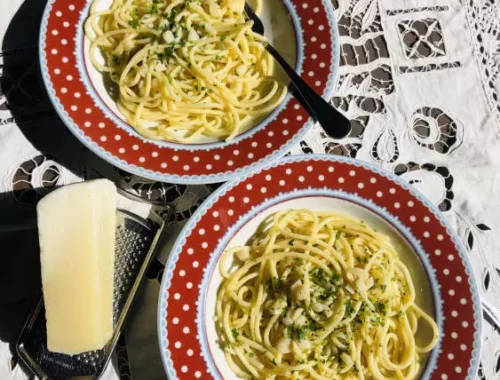 Spaghetti aglio e olio (pâtes à l’ail et huile d’olive)9