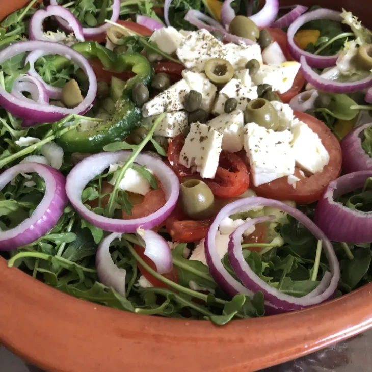 La vraie salade grecque traditionnelle vegan15