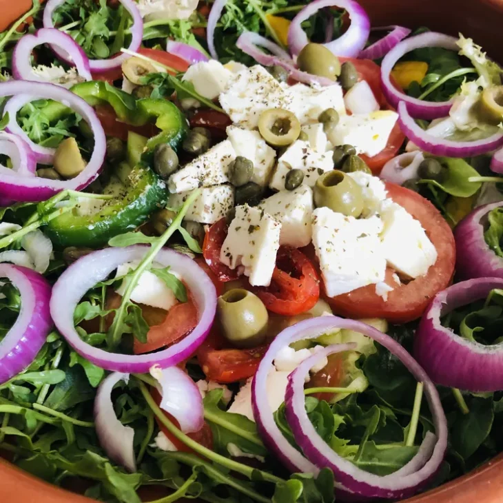 La vraie salade grecque traditionnelle vegan16